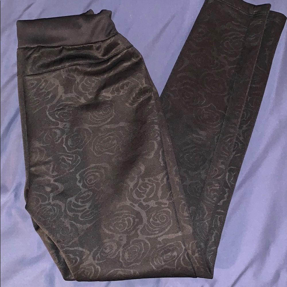 •LIKE NEW• Black skinny dress leggings